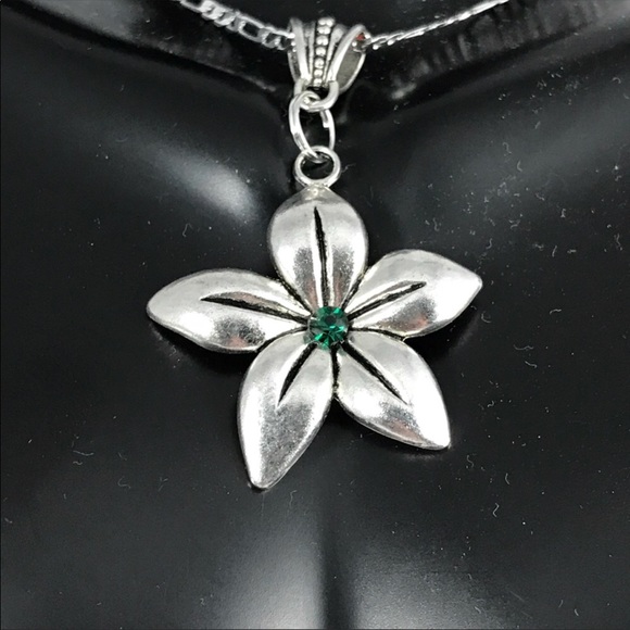HM Simon Creation Jewelry - Tibetan Silver Flower Pendant Necklace A-11-36